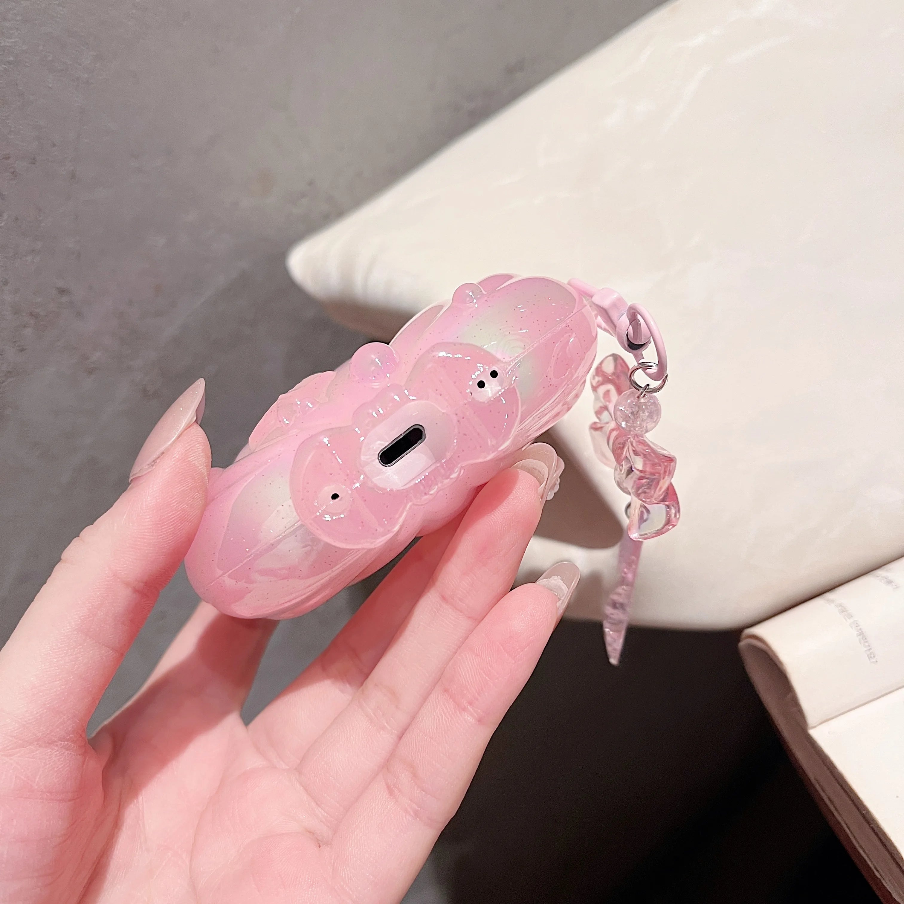 Seashell Clam Airpods Case