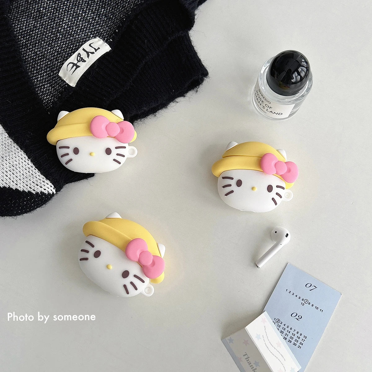 Kawaii Yellow Hat Airpods Case